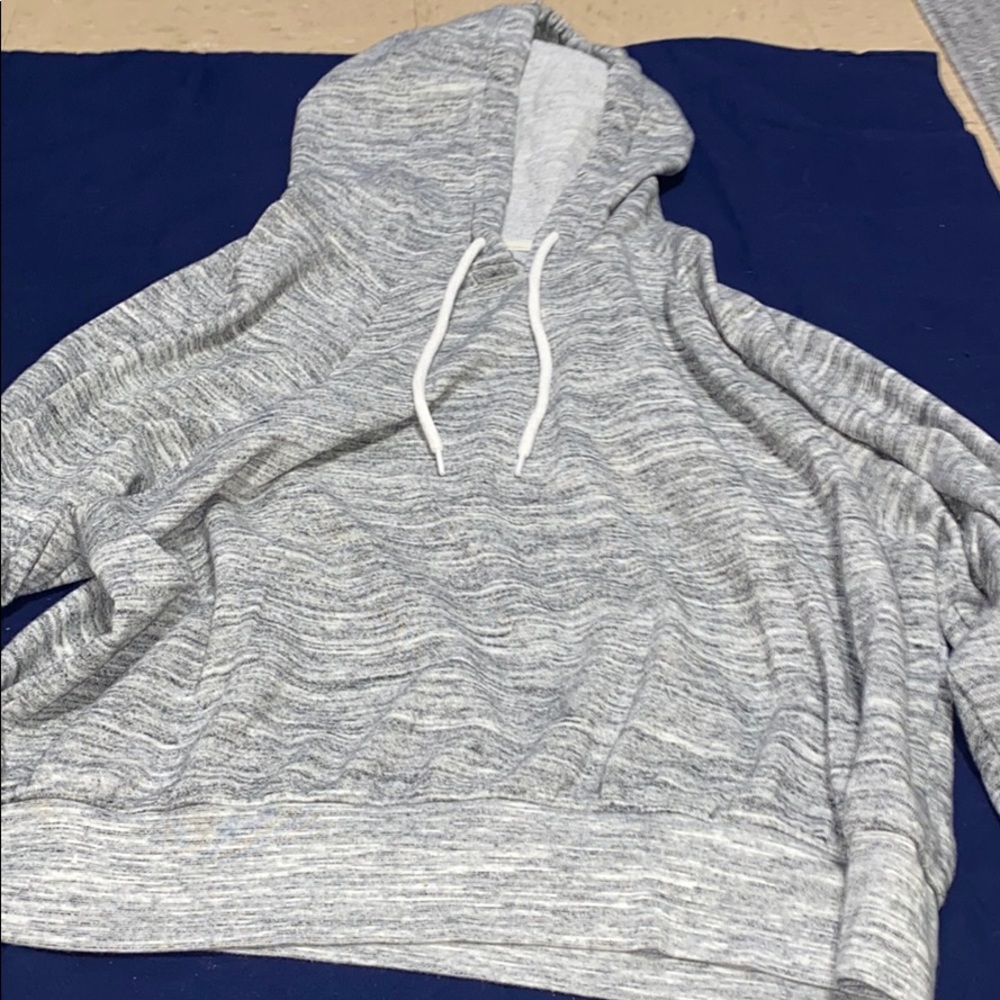 Cropped hoodie